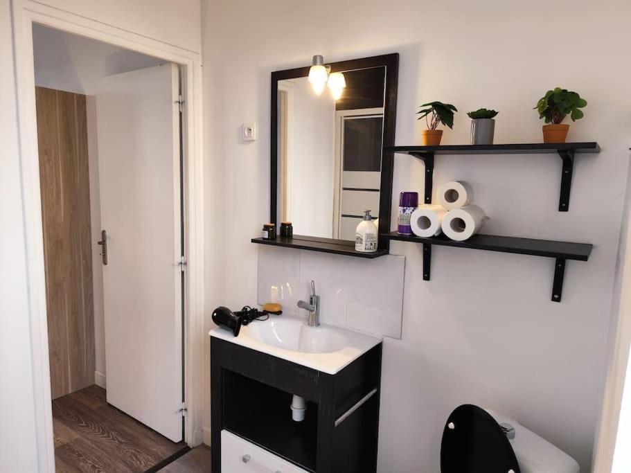 Duplex - Proche Gare & Centre Apartment Compiegne Bagian luar foto