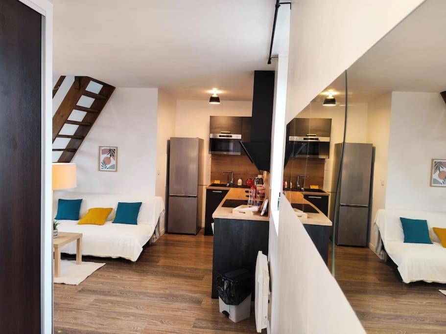 Duplex - Proche Gare & Centre Apartment Compiegne Bagian luar foto