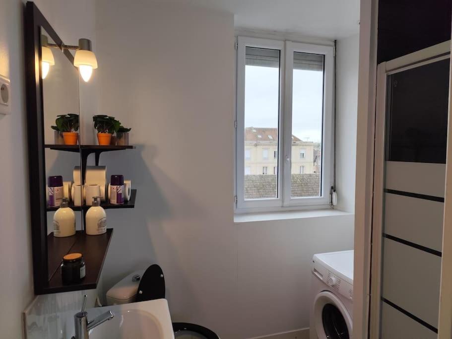 Duplex - Proche Gare & Centre Apartment Compiegne Bagian luar foto